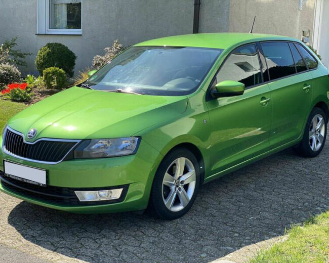 pujcim skoda rapid