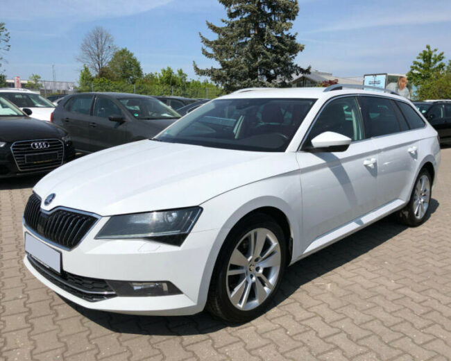 pujcovna skoda superb levne olomouc